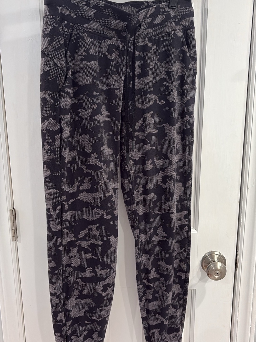 lululemon athletica Black & Gray Camo Jogger Pants